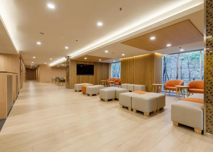 Nishitetsu Croom Silom Hotel 3*