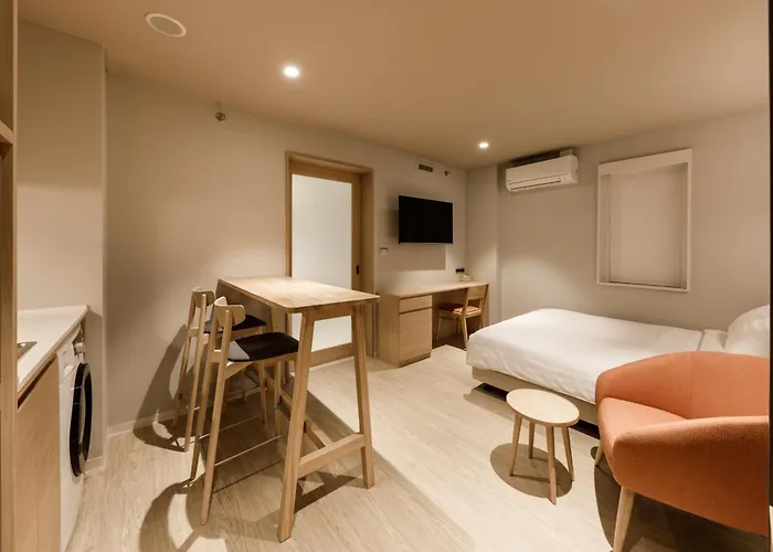 Nishitetsu Croom Silom Hotel 3*