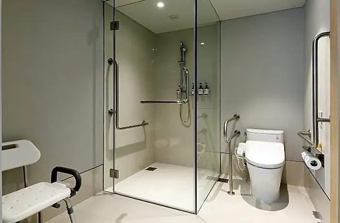 Nishitetsu Croom Silom 3*